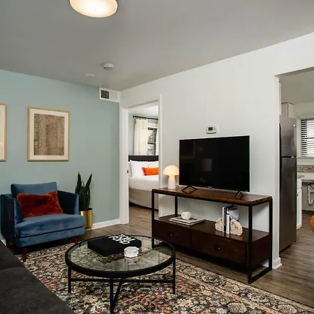 Abode Nashville - Marathon Village Near Downtown